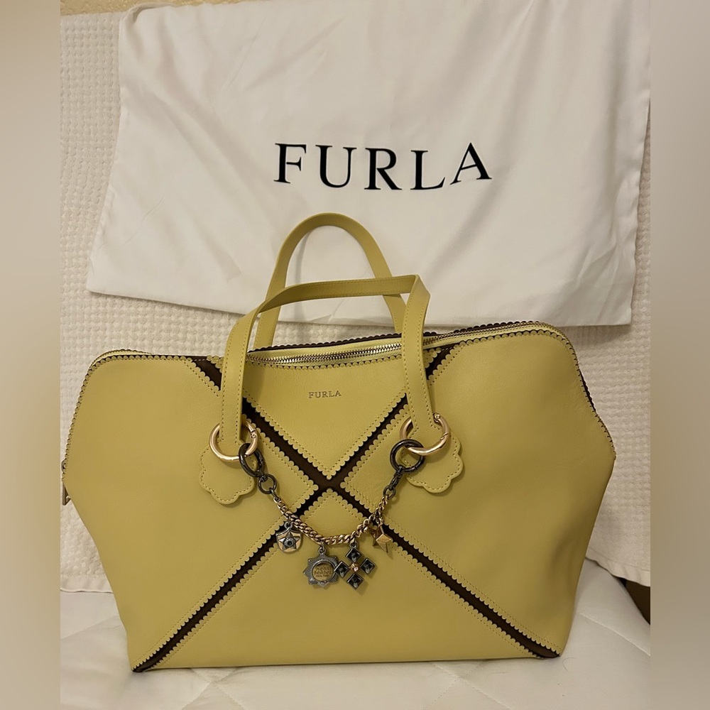 Furla purse